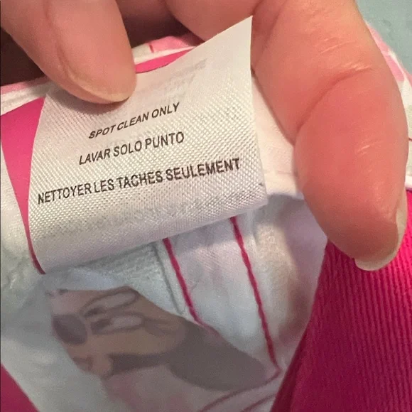 #9560+ Disney Minnie Mouse Hat with 3 D Bow/ Pink and White Hearts - Picture 7 of 8